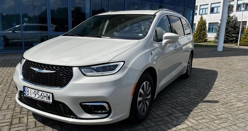 Chrysler Pacifica cena 179000 przebieg: 86000, rok produkcji 2021 z Łaszczów małe 781